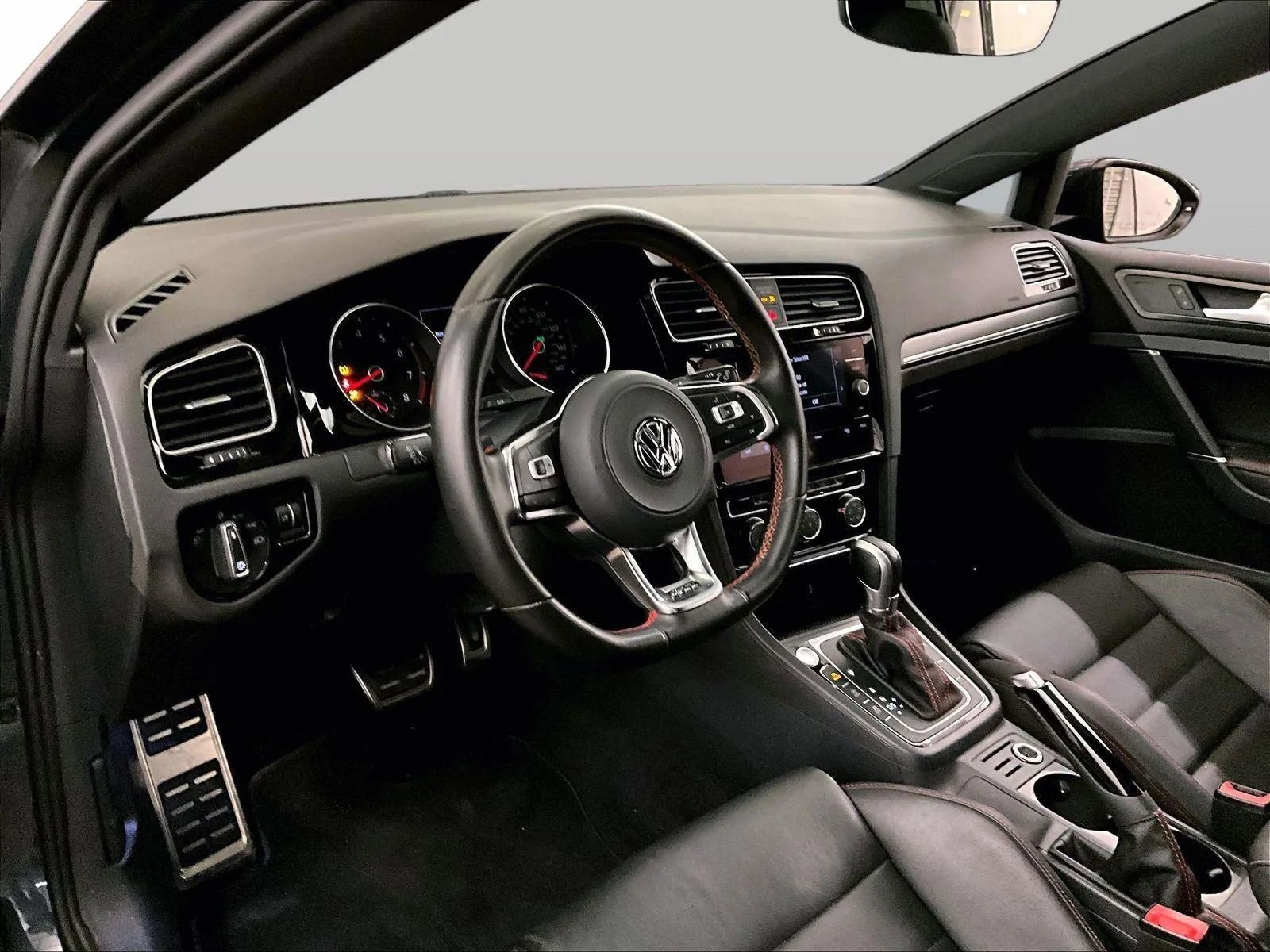 Used 2019 Volkswagen GTI S image 12
