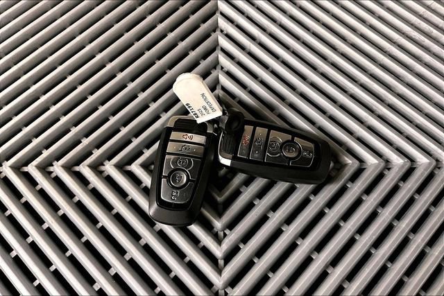 Used 2025 Ford Expedition Platinum w/ Stealth Performance Package image 11