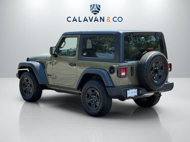 Used 2025 Jeep Wrangler Sport AWD/4WD image 5