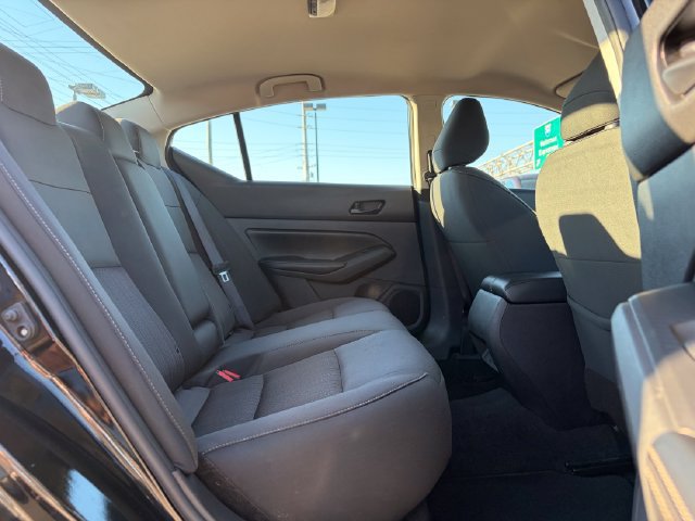 Used 2024 Nissan Altima 2.5 SV FWD image 26