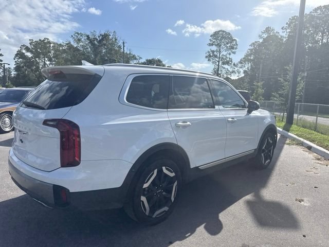 Used 2024 Kia Telluride S w/ S Sunroof Package FWD image 3