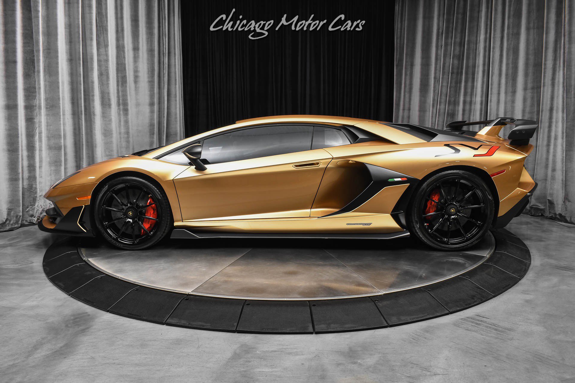 Used 2019 Lamborghini Aventador SVJ AWD/4WD image 33