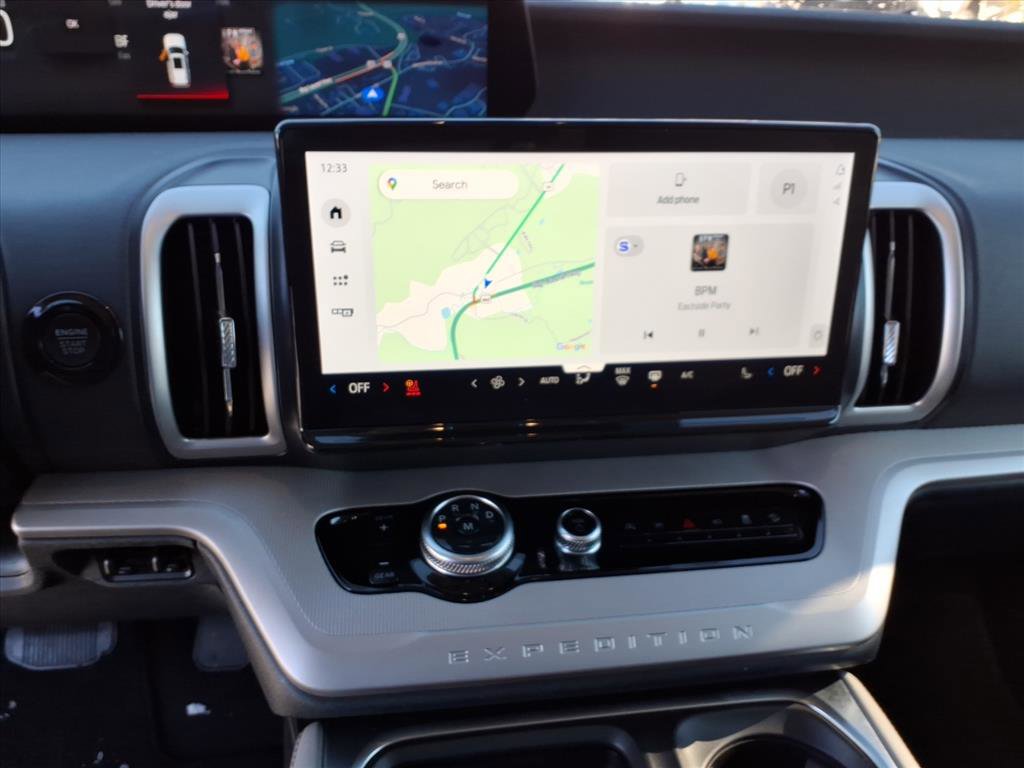 Used 2025 Ford Expedition Active image 17