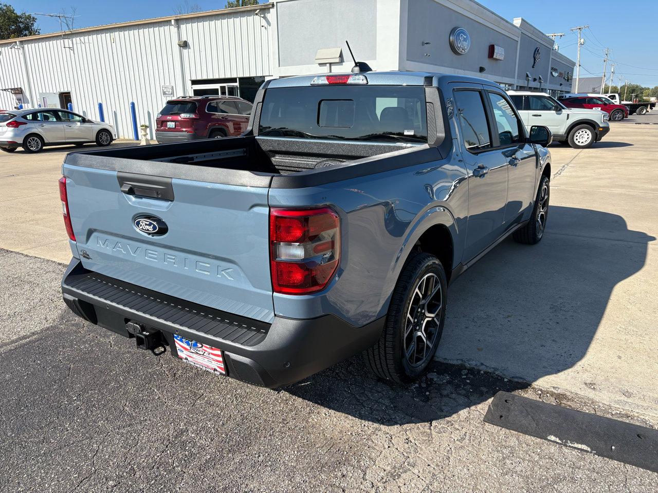 New 2025 Ford Maverick Lariat w/ 4K Tow Package image 3