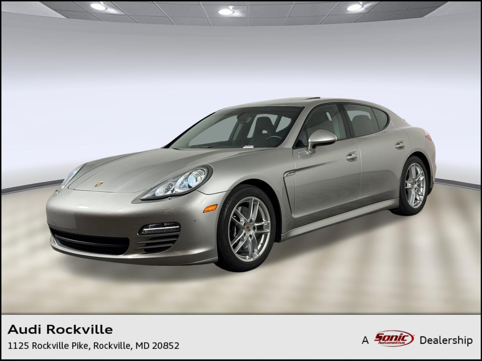 Used 2012 Porsche Panamera 4 image 1