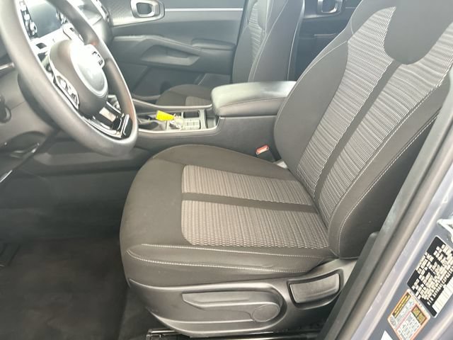 Certified 2023 Kia Sorento LX FWD image 15