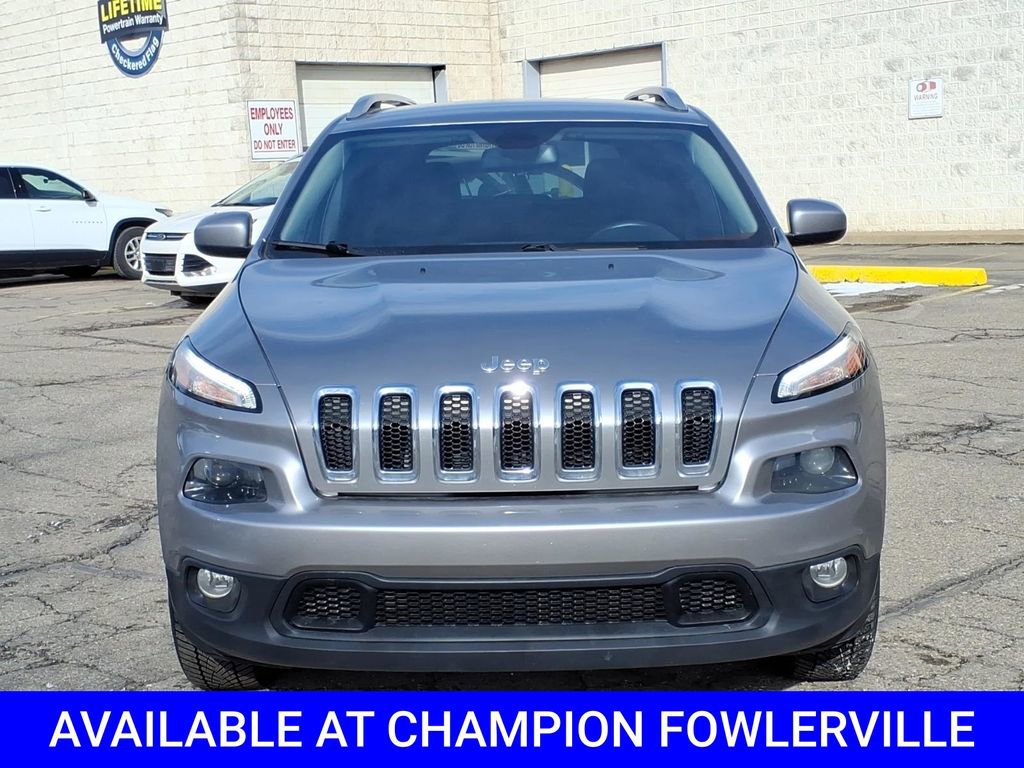 Used 2016 Jeep Cherokee Latitude w/ Cold Weather Group image 2