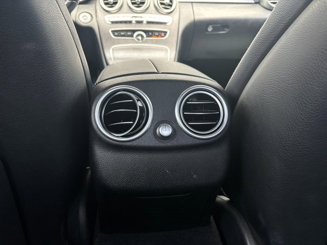 Used 2020 Mercedes-Benz C 300 Sedan image 24