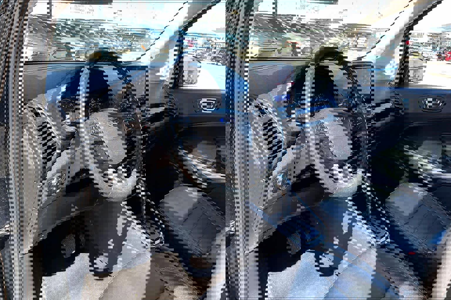 Used 2020 Ford EcoSport Titanium image 18