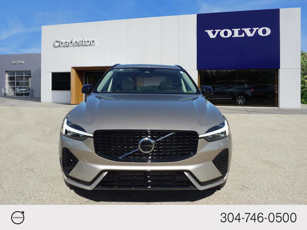 Certified 2025 Volvo XC60 T8 Plus w/ Climate Package image 8