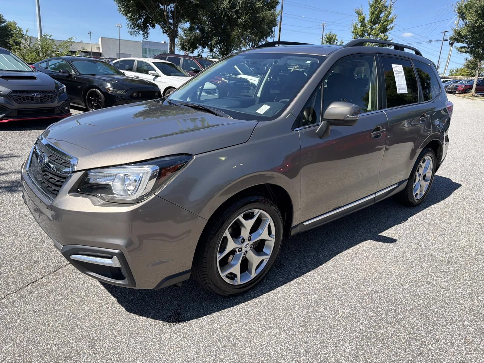 Used 2017 Subaru Forester 2.5i Touring AWD/4WD image 3