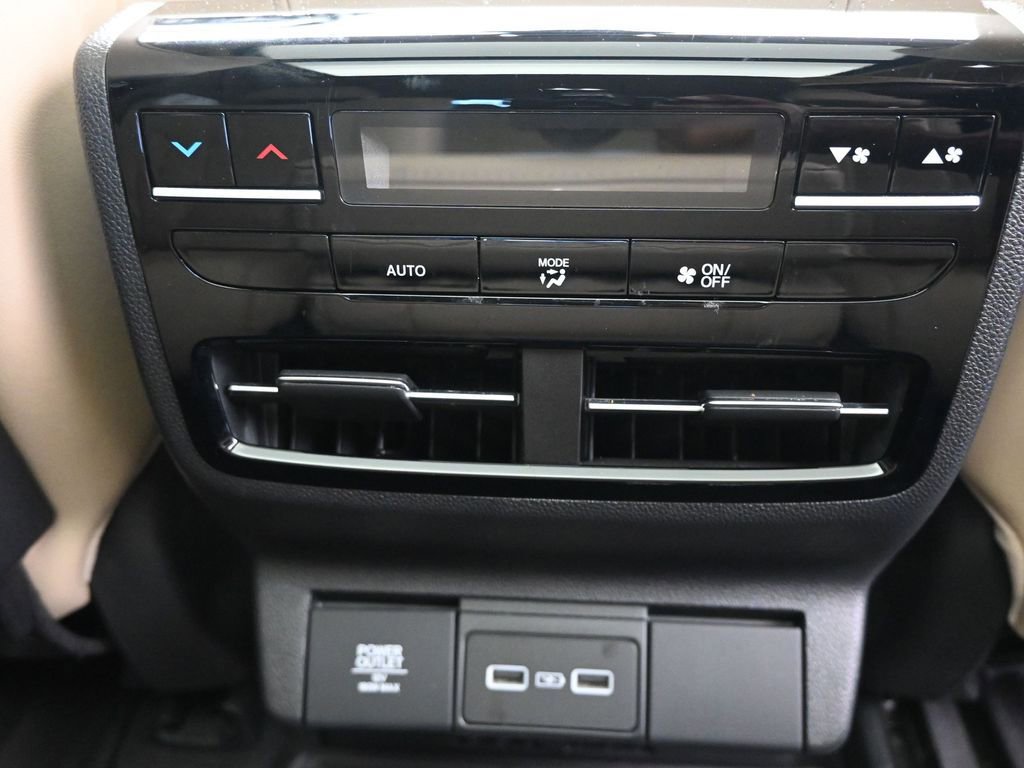 Used 2023 Acura MDX FWD w/ Technology Package image 17