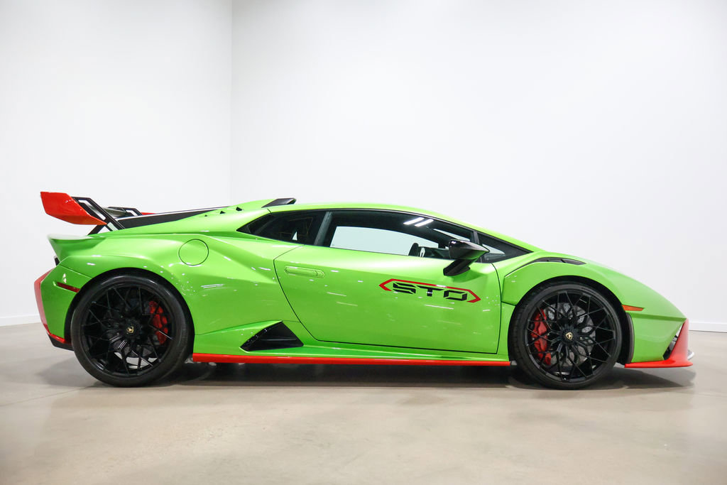 Used 2022 Lamborghini Huracan STO image 50