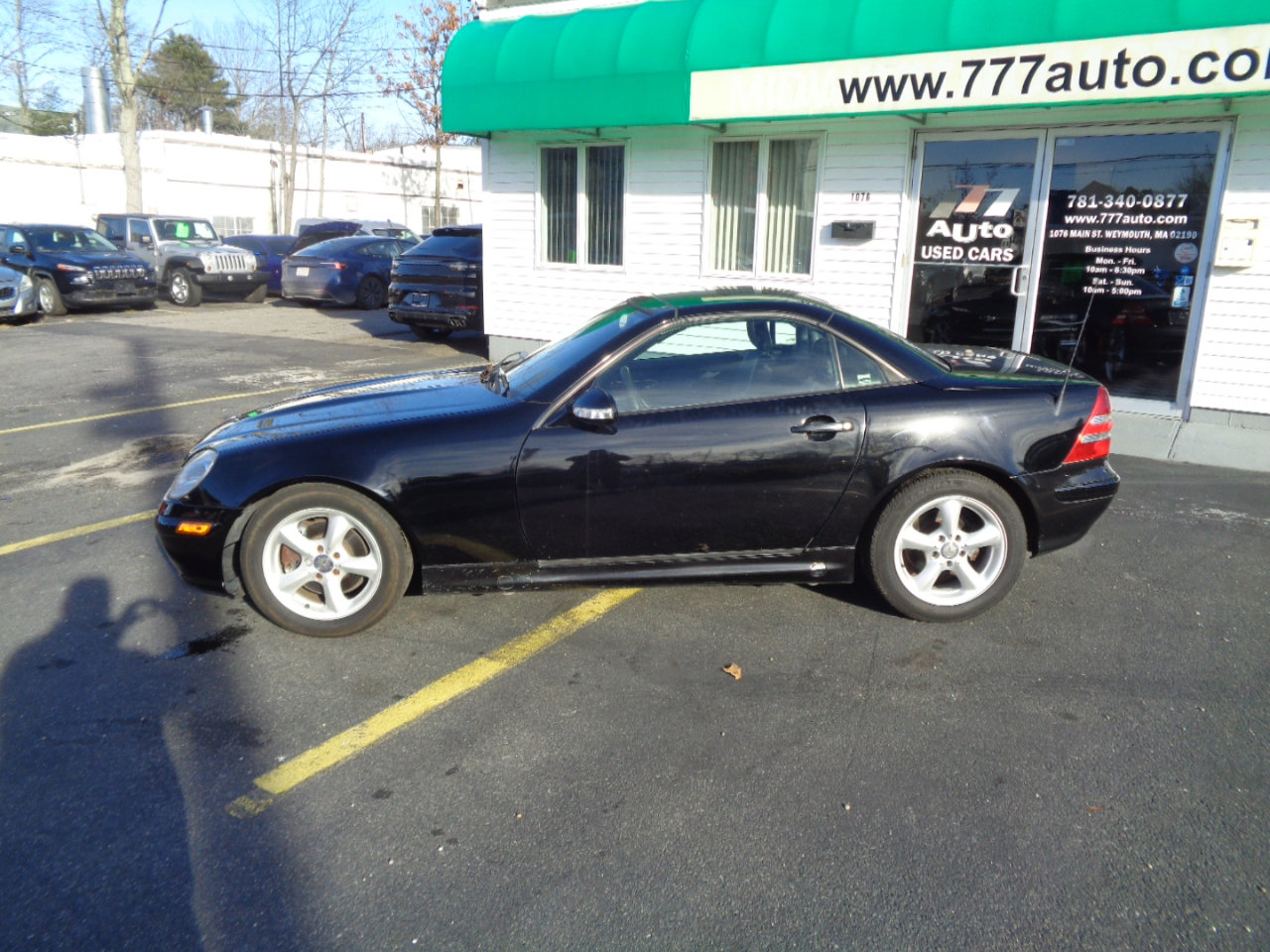 Used 2004 Mercedes-Benz SLK 320 image 2
