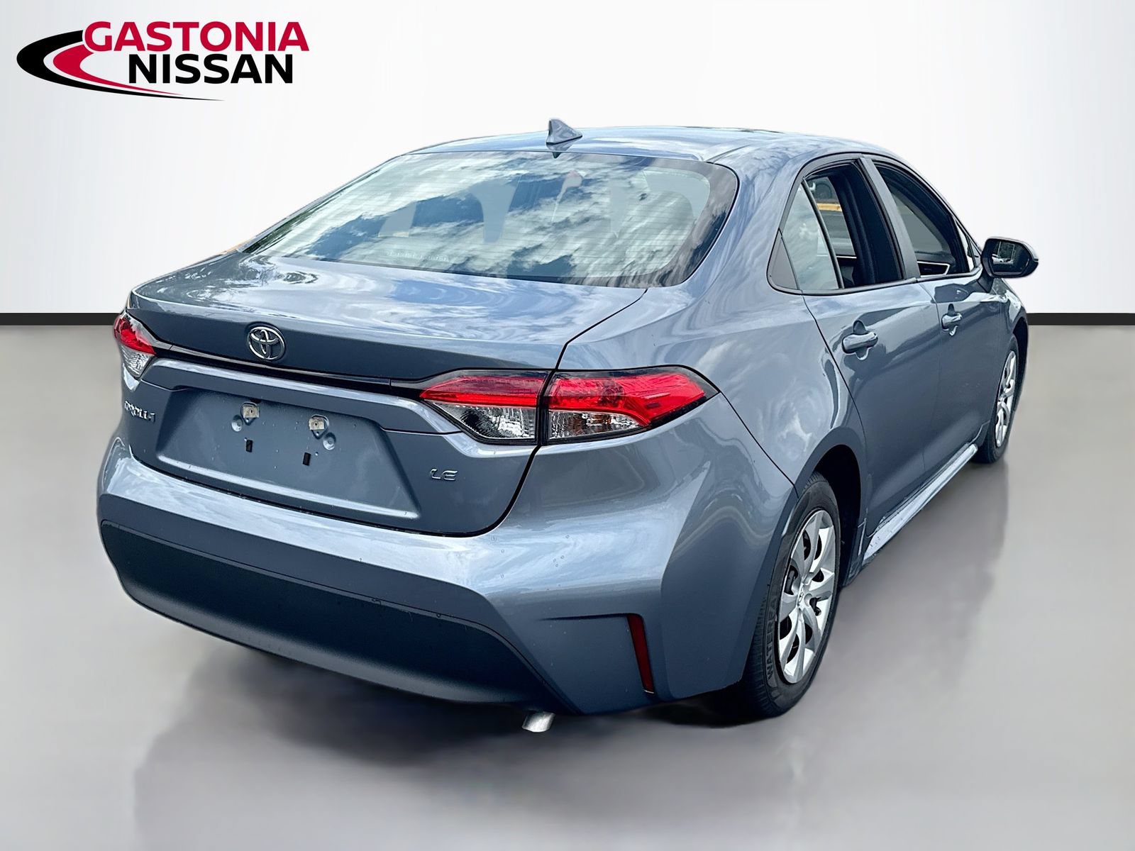 Used 2024 Toyota Corolla LE FWD image 9