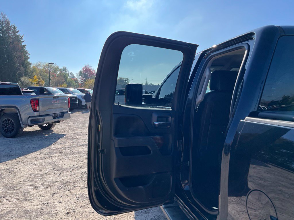 Used 2016 GMC Sierra 2500 SLE w/ SLE Preferred Package AWD/4WD image 23