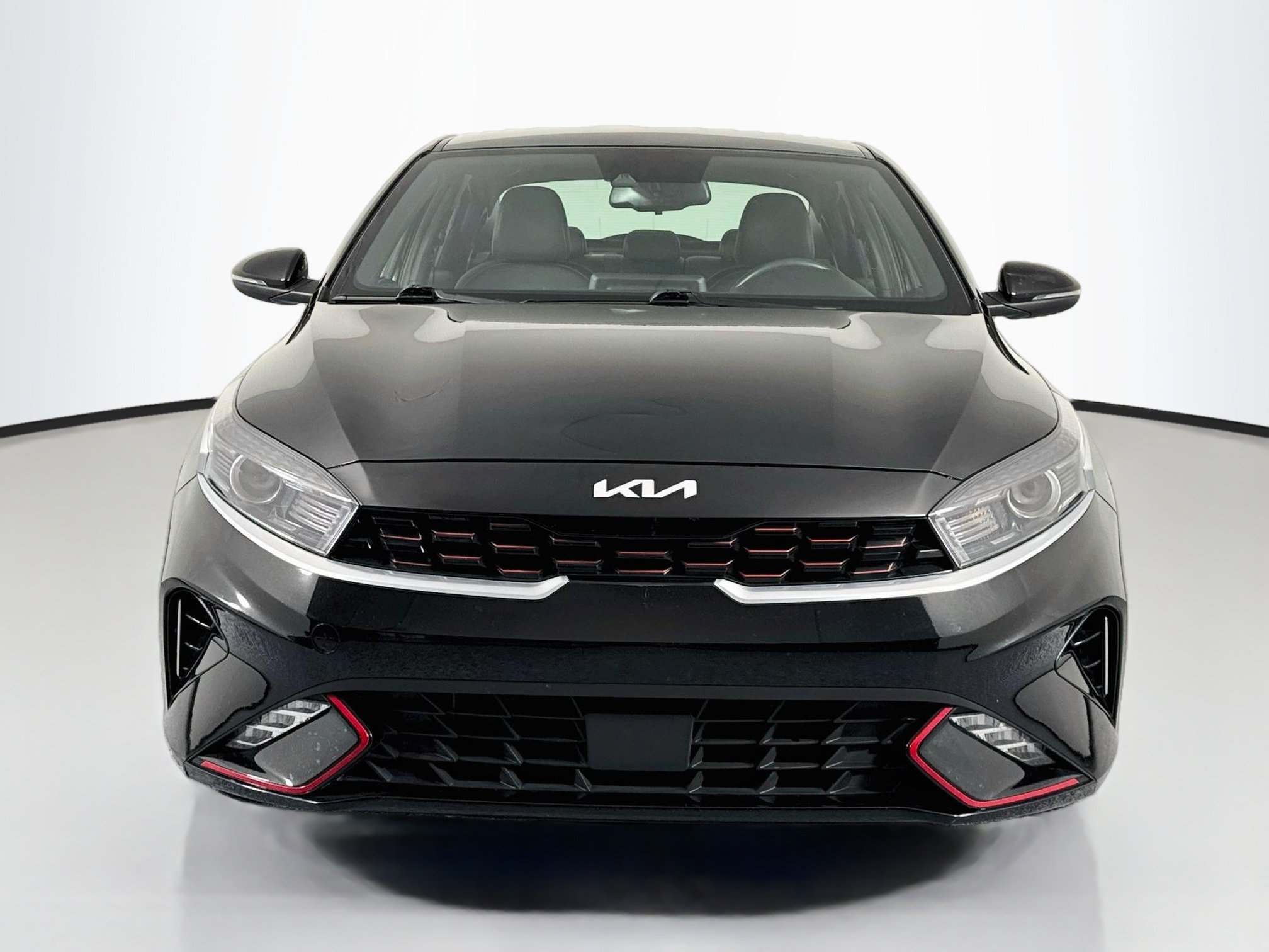 Used 2023 Kia Forte GT-Line w/ GT-Line Technology Package FWD image 2