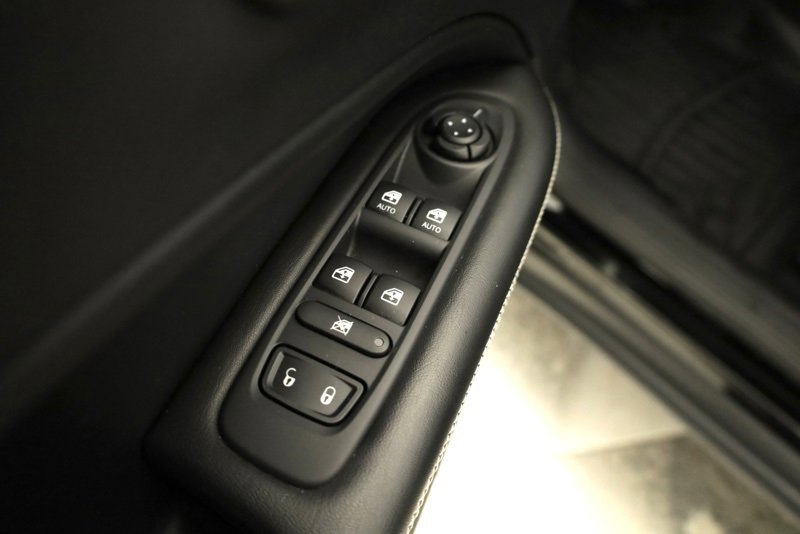 Used 2021 Jeep Compass 80th Special Edition w/ Sun and Sound Group image 10