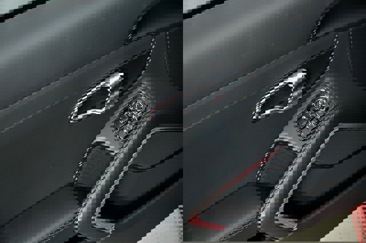 Used 2024 Porsche 718 Cayman image 17