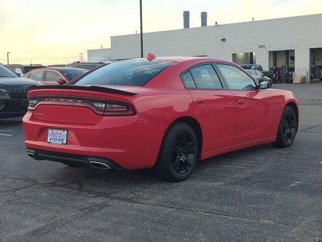 Used 2023 Dodge Charger SXT image 3