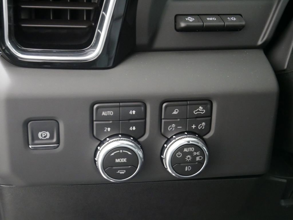 New 2026 GMC Sierra 3500 Denali w/ Denali Reserve Package image 19