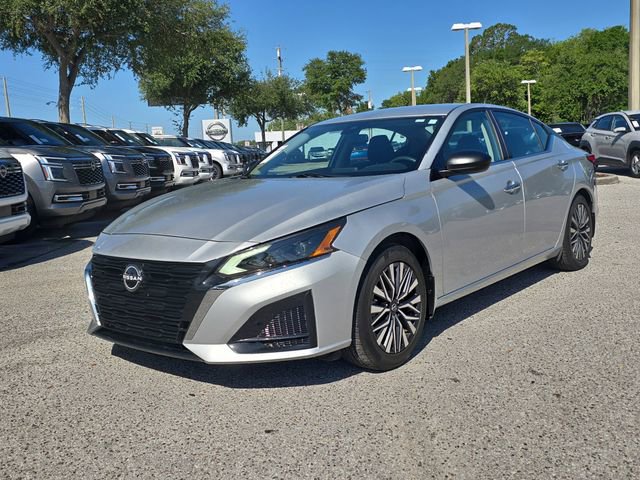 Certified 2024 Nissan Altima 2.5 SV FWD image 4