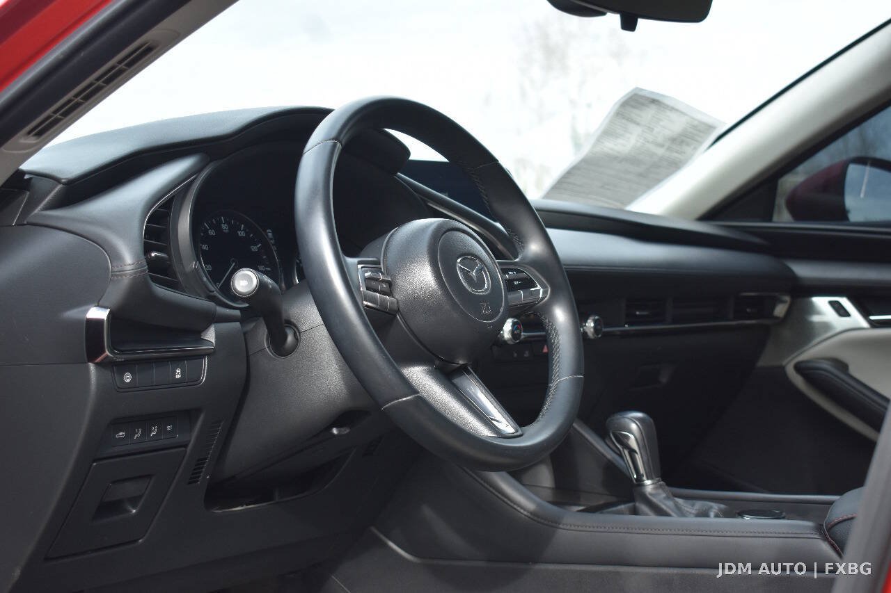 Used 2020 MAZDA MAZDA3 AWD Sedan w/ Preferred Package image 19