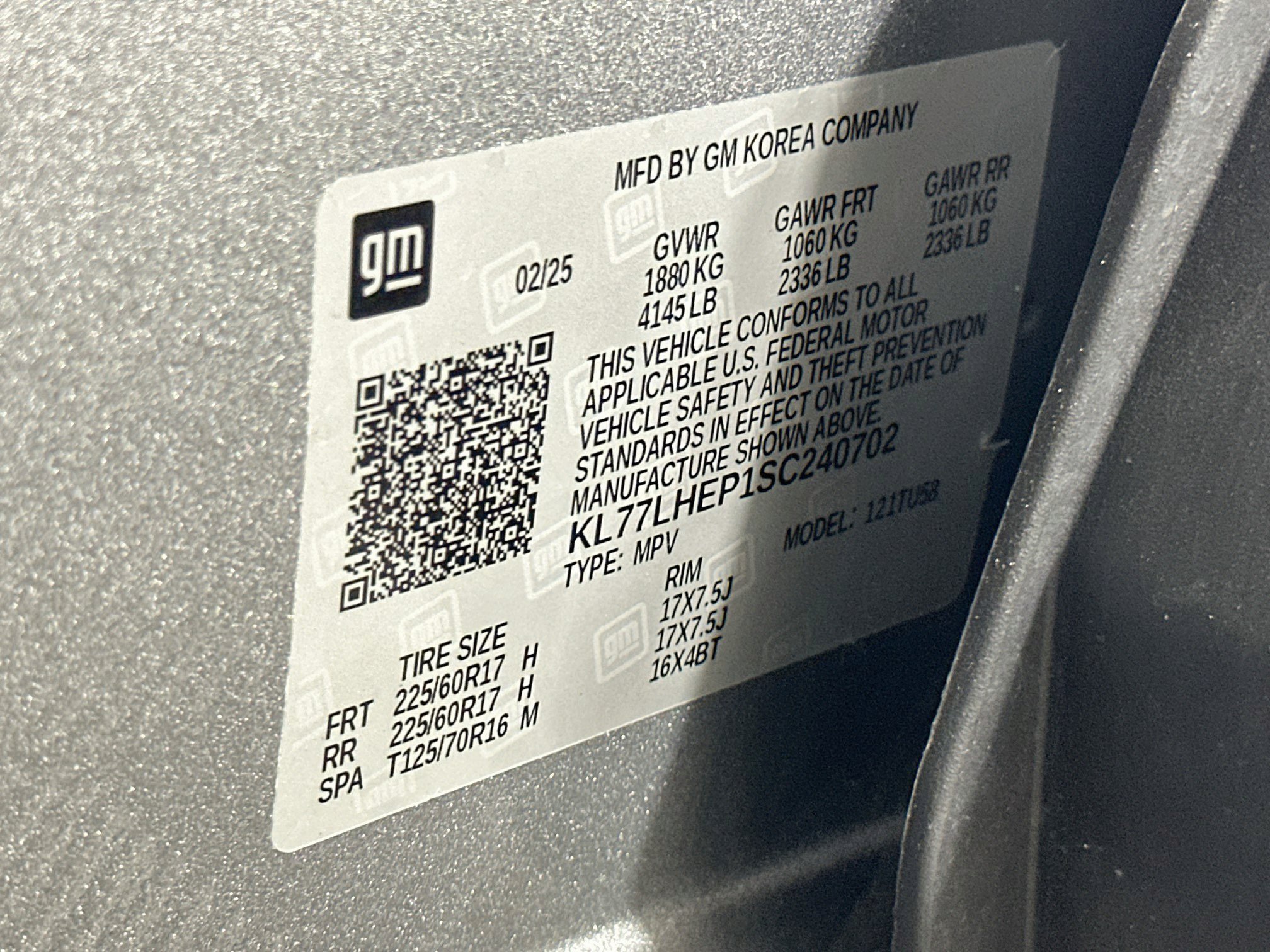 Used 2025 Chevrolet Trax LT w/ LT Convenience Package FWD image 12
