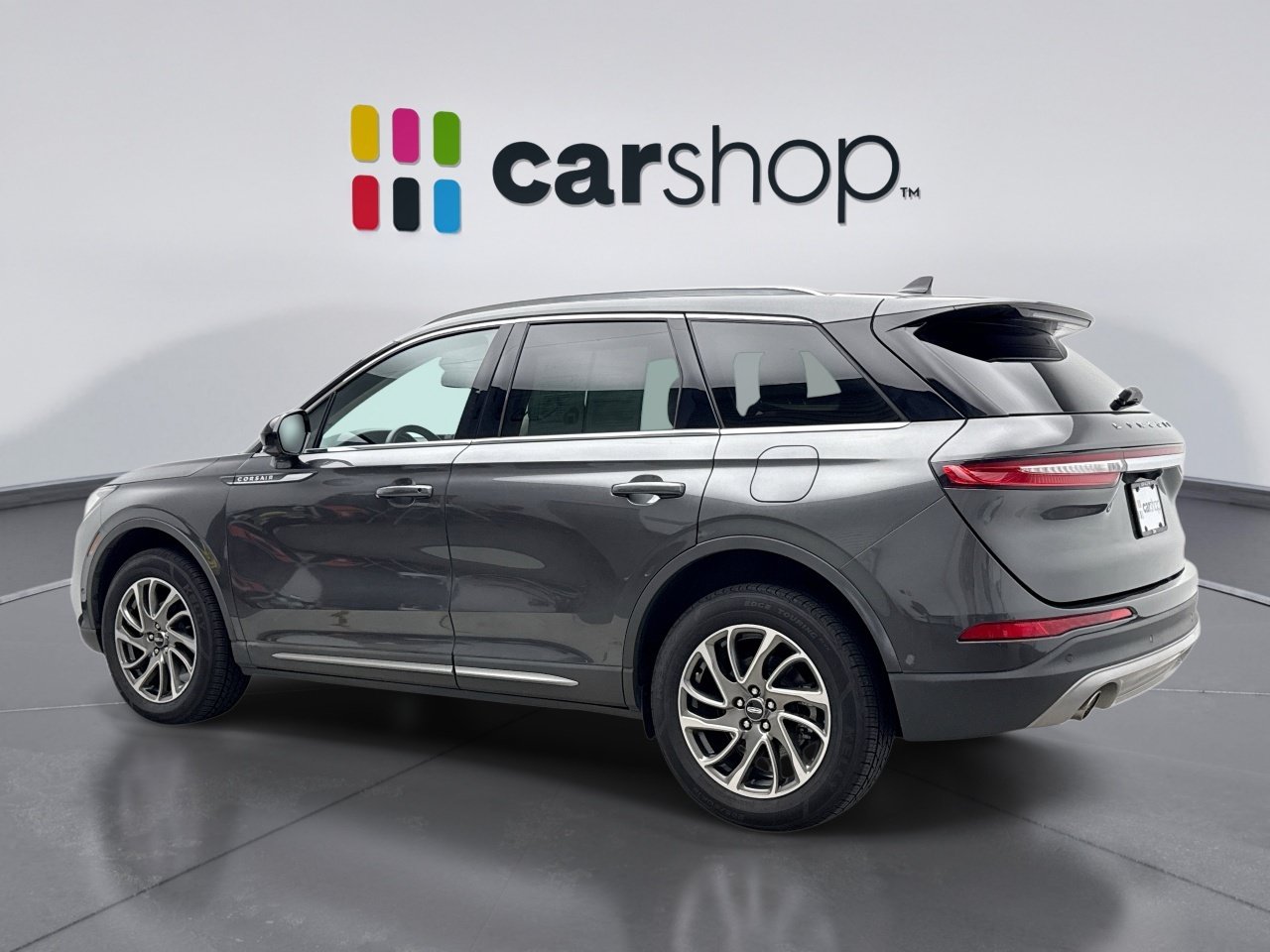 Used 2020 Lincoln Corsair AWD image 3
