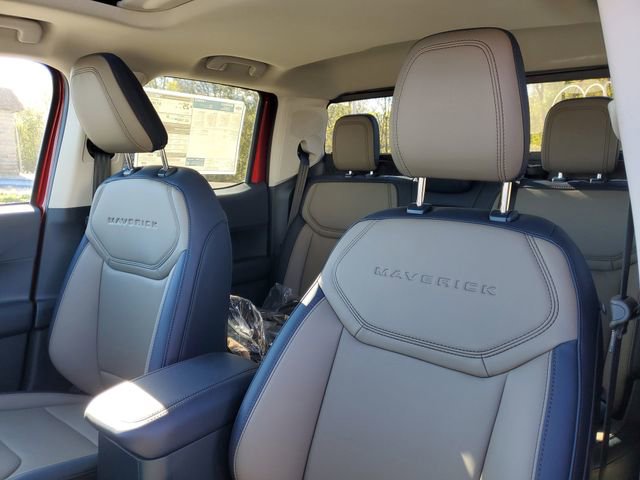 New 2025 Ford Maverick Lariat w/ 4K Tow Package AWD/4WD image 15