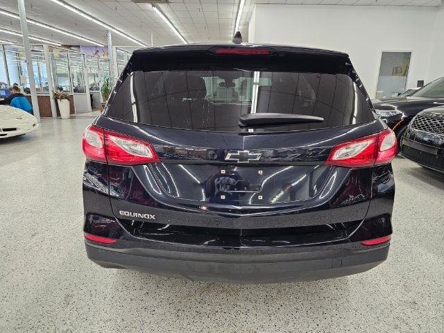Used 2021 Chevrolet Equinox LS w/ LS Convenience Package FWD image 5
