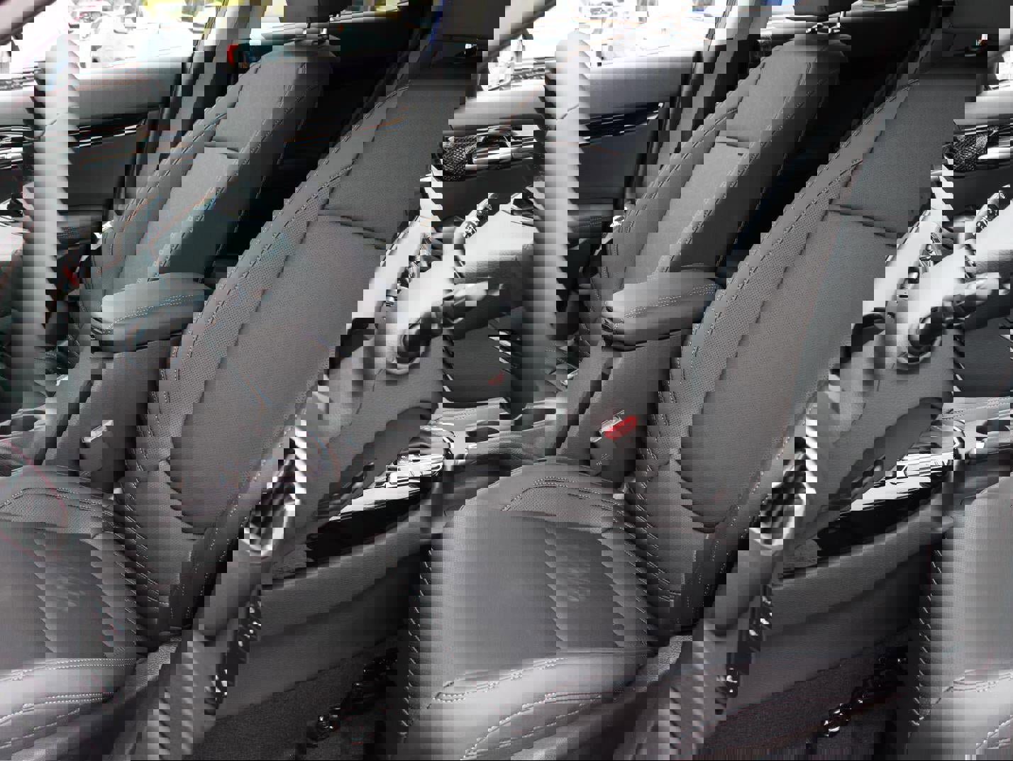 New 2026 Kia Seltos EX image 16