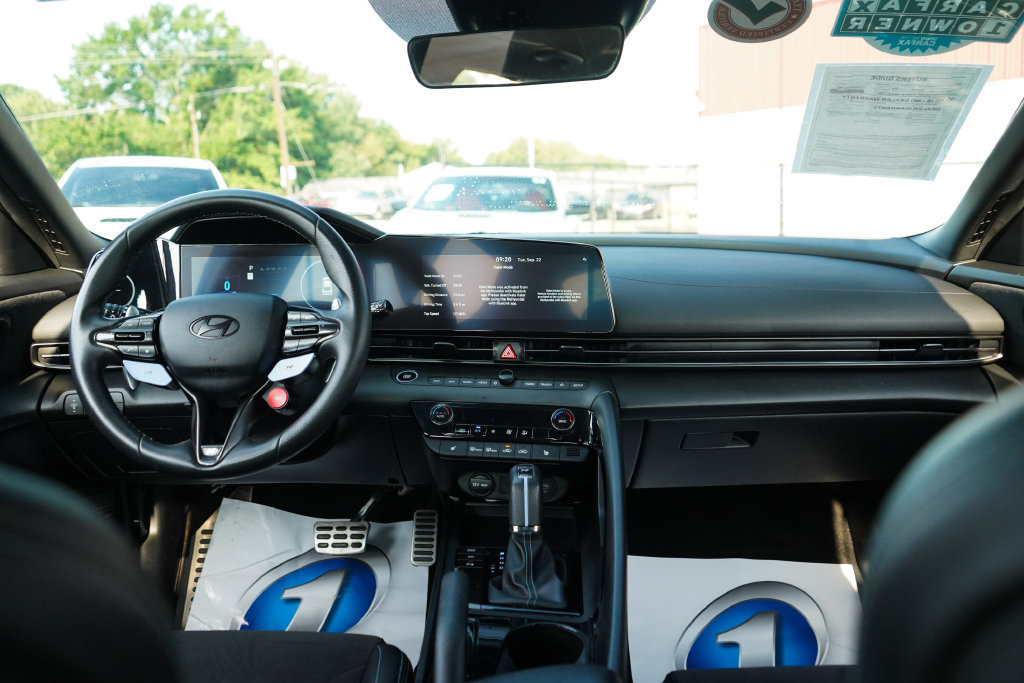 Used 2025 Hyundai Elantra N FWD image 9