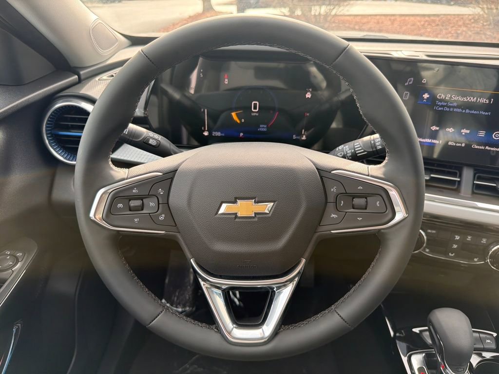 New 2025 Chevrolet Trax LT w/ LT Convenience Package image 16