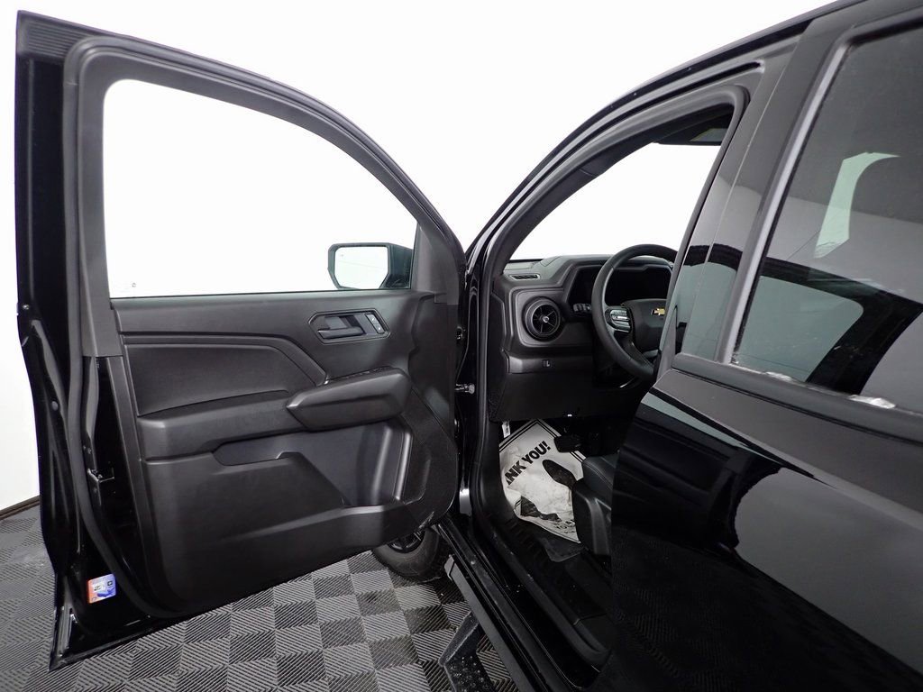 New 2026 Chevrolet Colorado W/T w/ WT Custom Package image 13