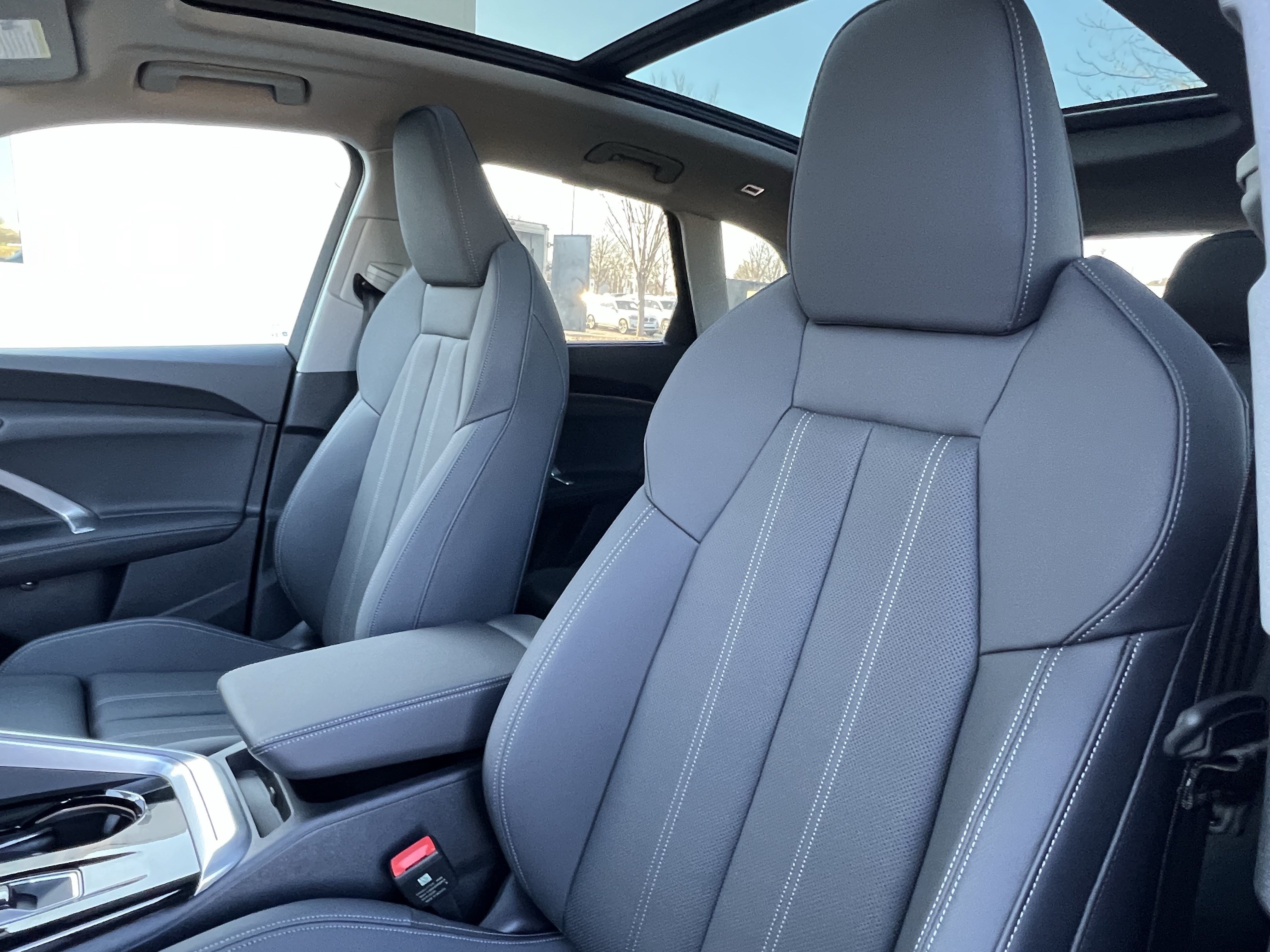 Used 2025 Audi Q5 Premium AWD/4WD image 15