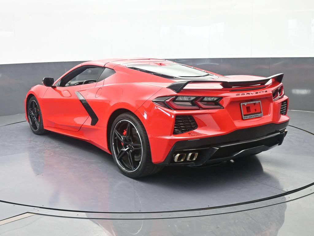 Used 2020 Chevrolet Corvette Stingray Preferred Cpe w/ 2LT Preferred Equipment Group RWD image 4