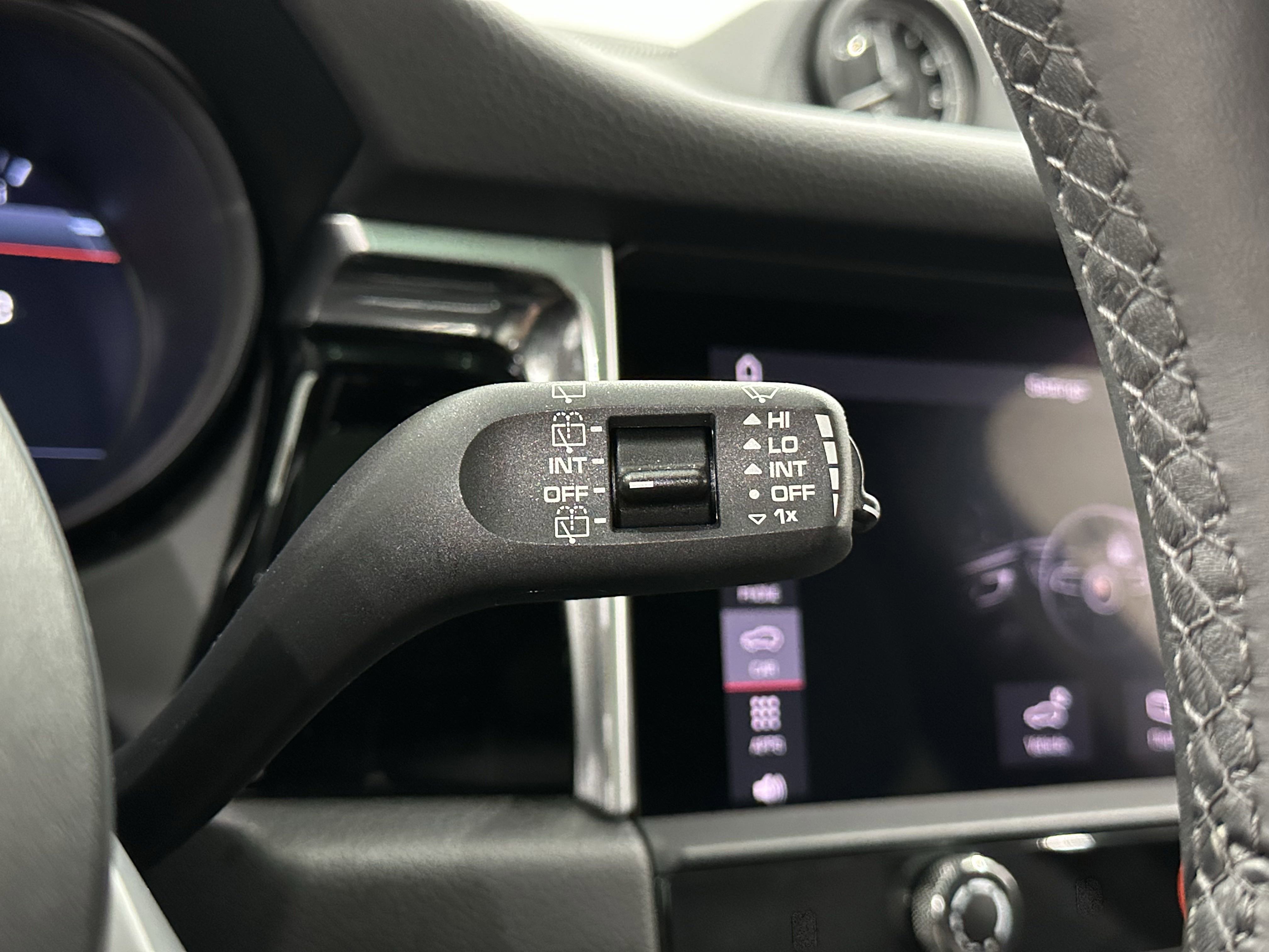 Certified 2024 Porsche Macan image 48