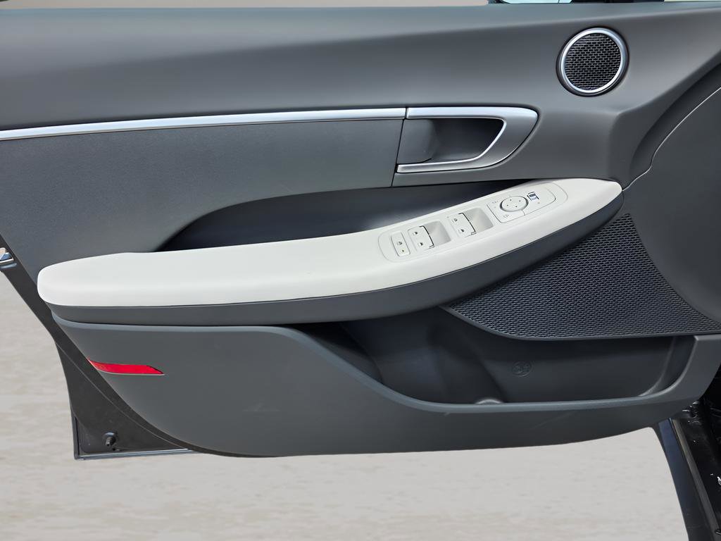 New 2026 Hyundai Sonata SE FWD image 12