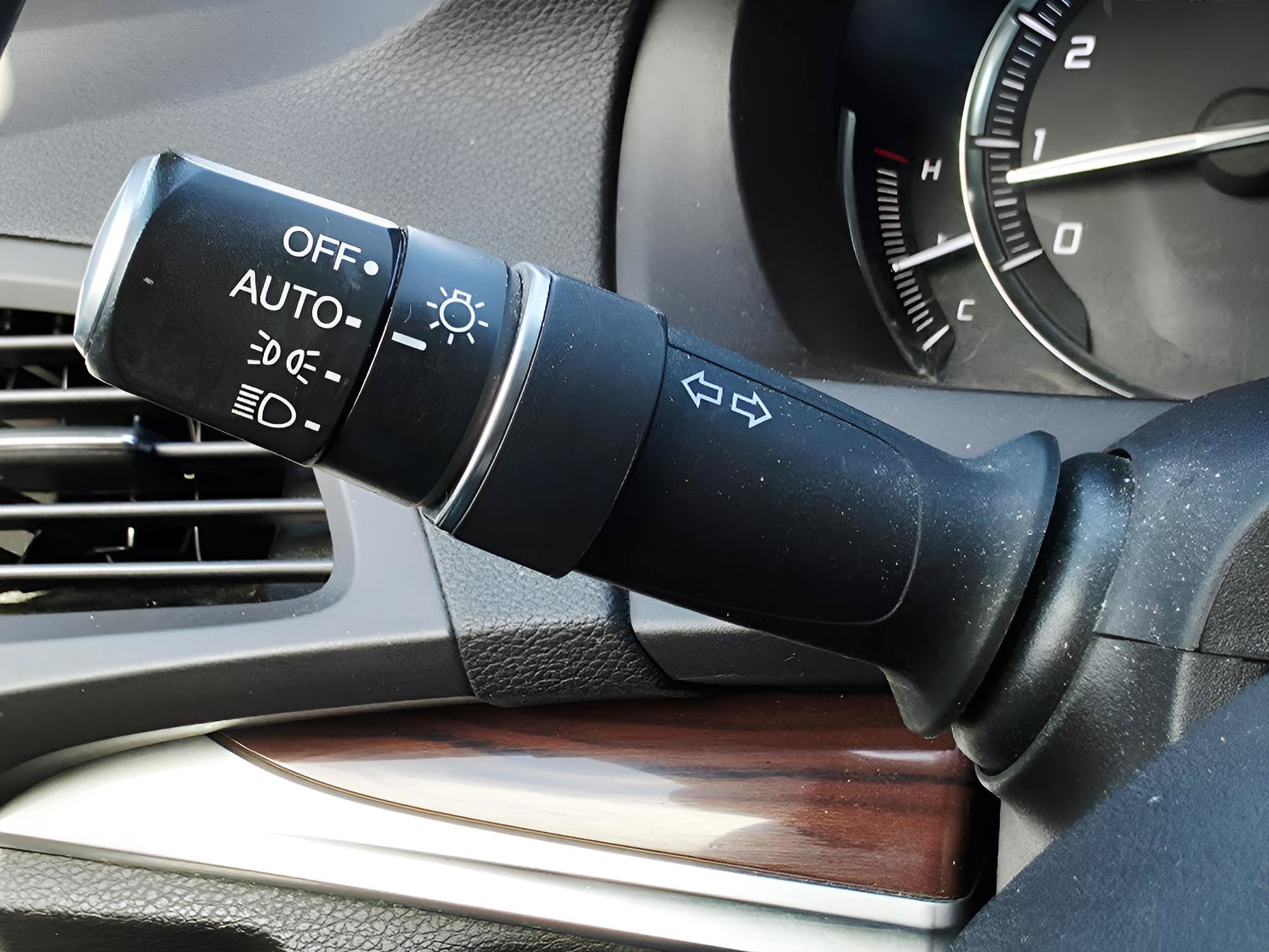 Used 2015 Acura MDX SH-AWD image 28