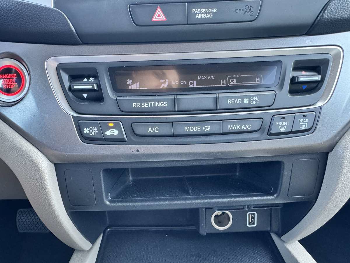 Used 2019 Honda Pilot LX image 45