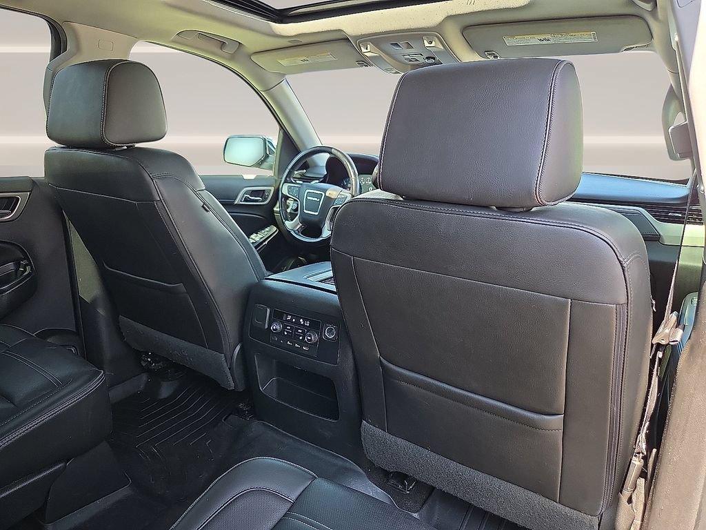 Used 2018 GMC Yukon XL Denali w/ Denali Ultimate Package AWD/4WD image 11