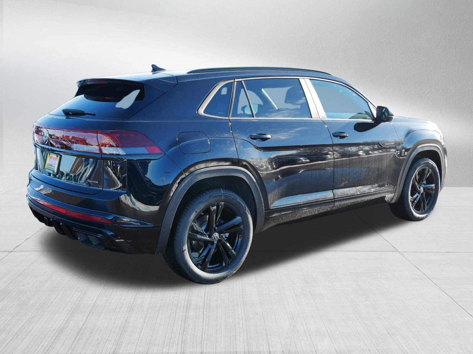 New 2026 Volkswagen Atlas Cross Sport SEL R-Line image 3