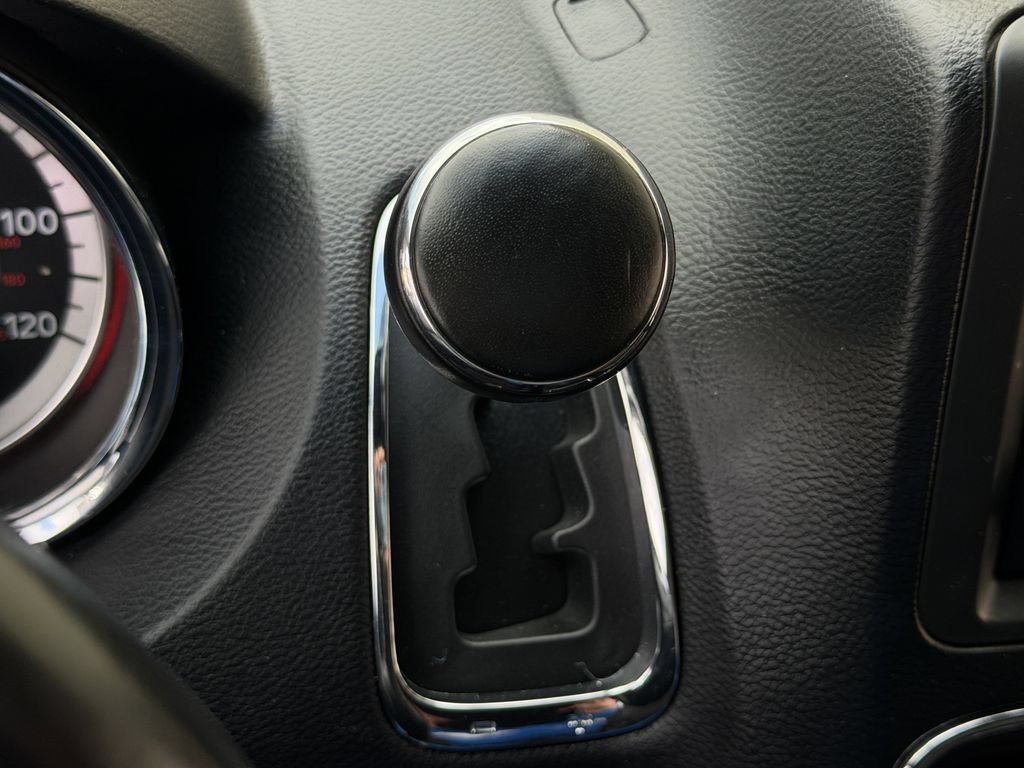 Used 2020 Dodge Grand Caravan GT FWD image 19