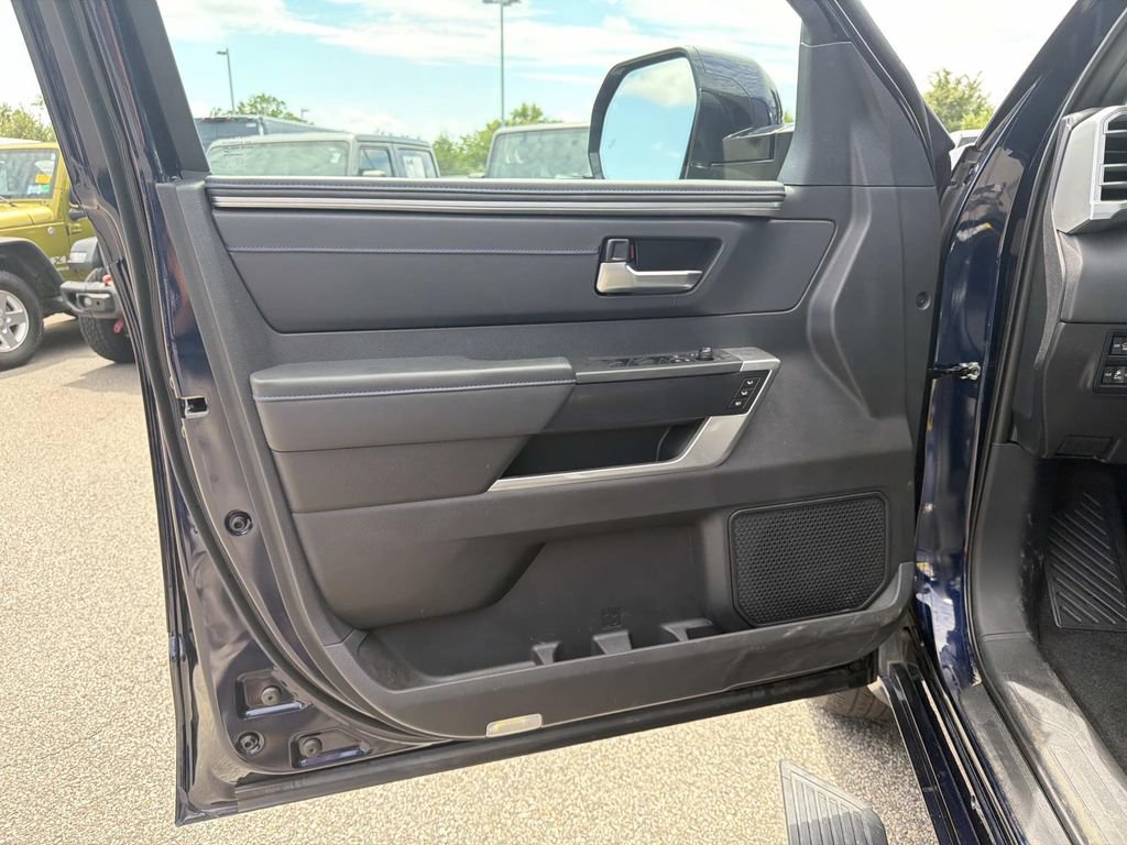 Used 2024 Toyota Tundra Platinum AWD/4WD image 15