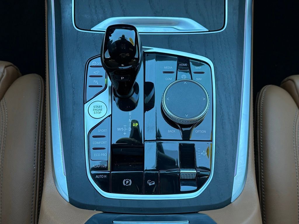 Used 2021 BMW X7 xDrive40i w/ Premium Package image 27