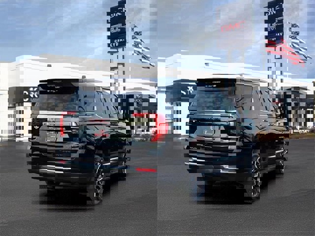 New 2026 GMC Yukon Elevation image 4