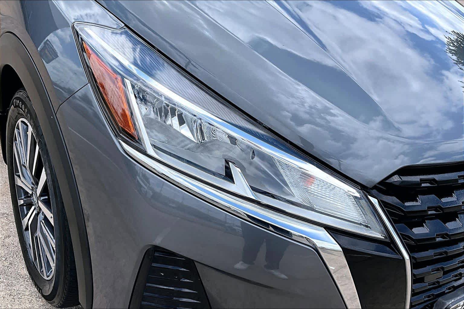 Certified 2023 Nissan Kicks SV w/ Exterior Package FWD image 27