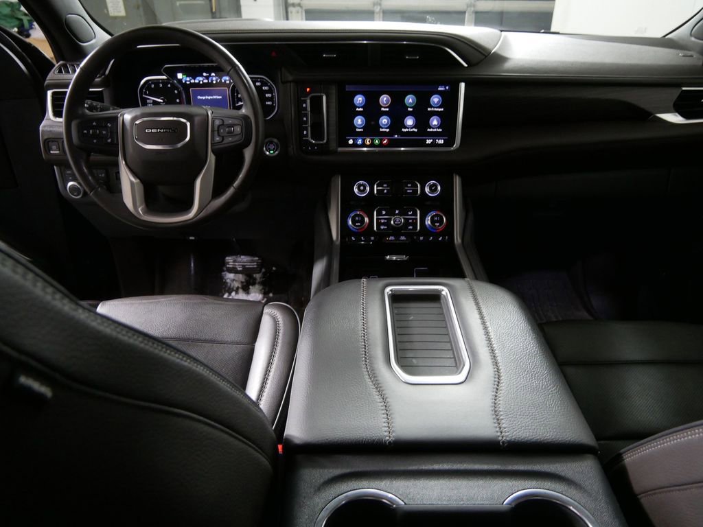 Used 2021 GMC Yukon Denali w/ Denali Ultimate Package image 24