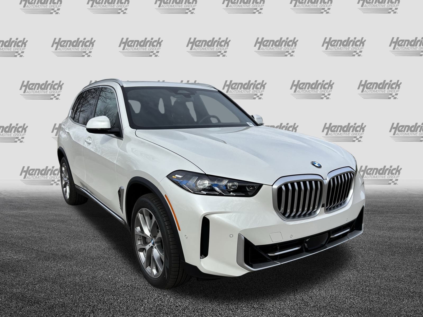 Used 2026 BMW X5 sDrive40i w/ Premium Package RWD image 2